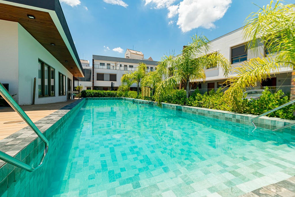 Casa de Condomínio 4 dormitórios no bairro Jardim Itu