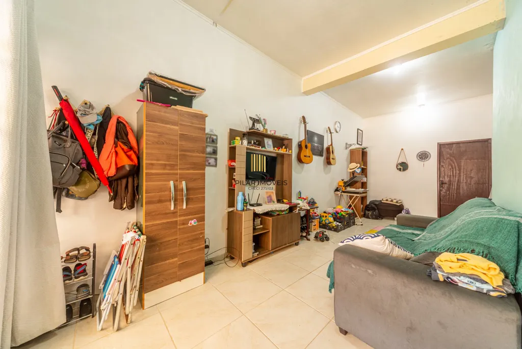 Casa 4 dormitórios no bairro Sarandi