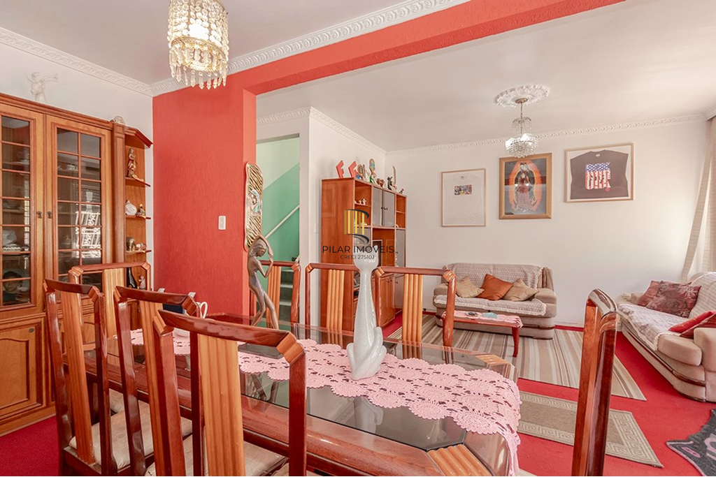 Casa 3 dormitórios no bairro Menino Deus