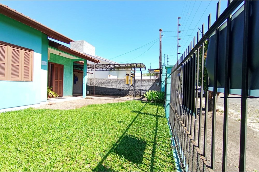 Casa 2 dormitórios no bairro Centro