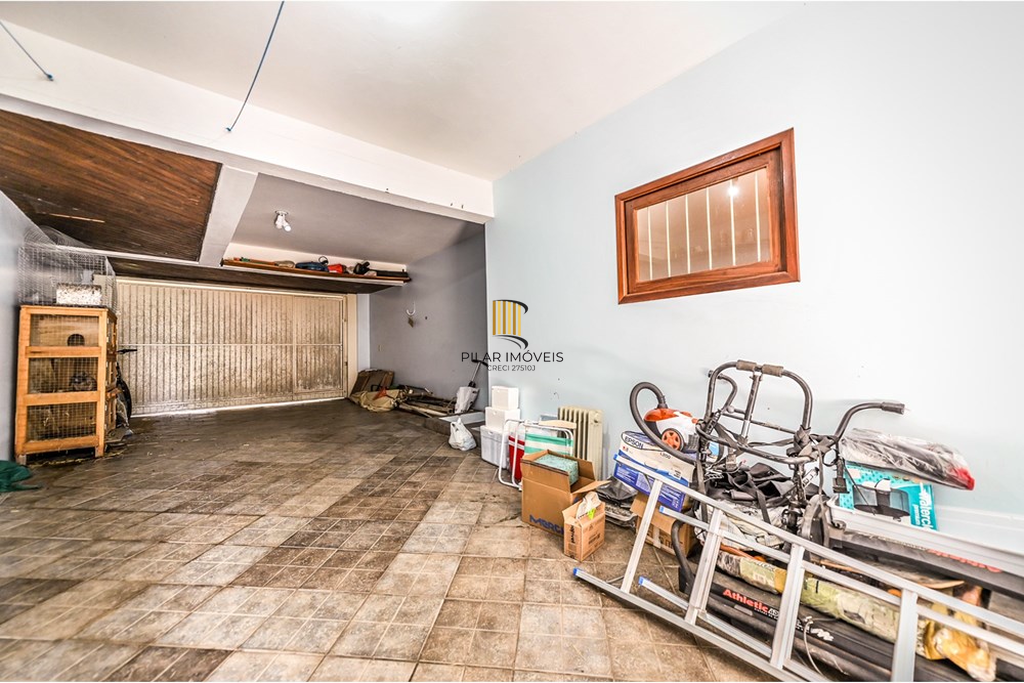 Casa 4 dormitórios no bairro Ipanema