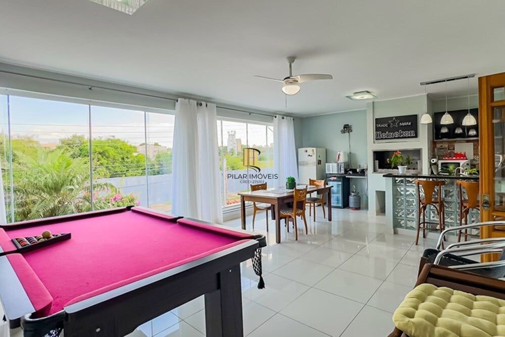 Casa 4 dormitórios no bairro Santa Maria Goretti