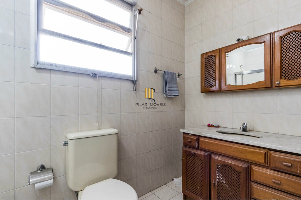 Casa 4 dormitórios no bairro Sarandi