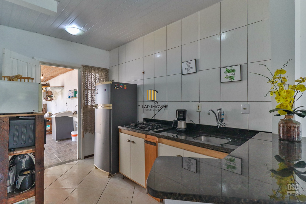 Casa 2 dormitórios no bairro Hípica