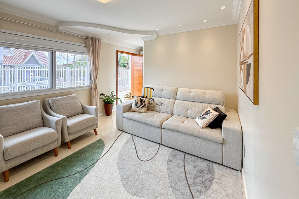 Casa 3 dormitórios no bairro Igara