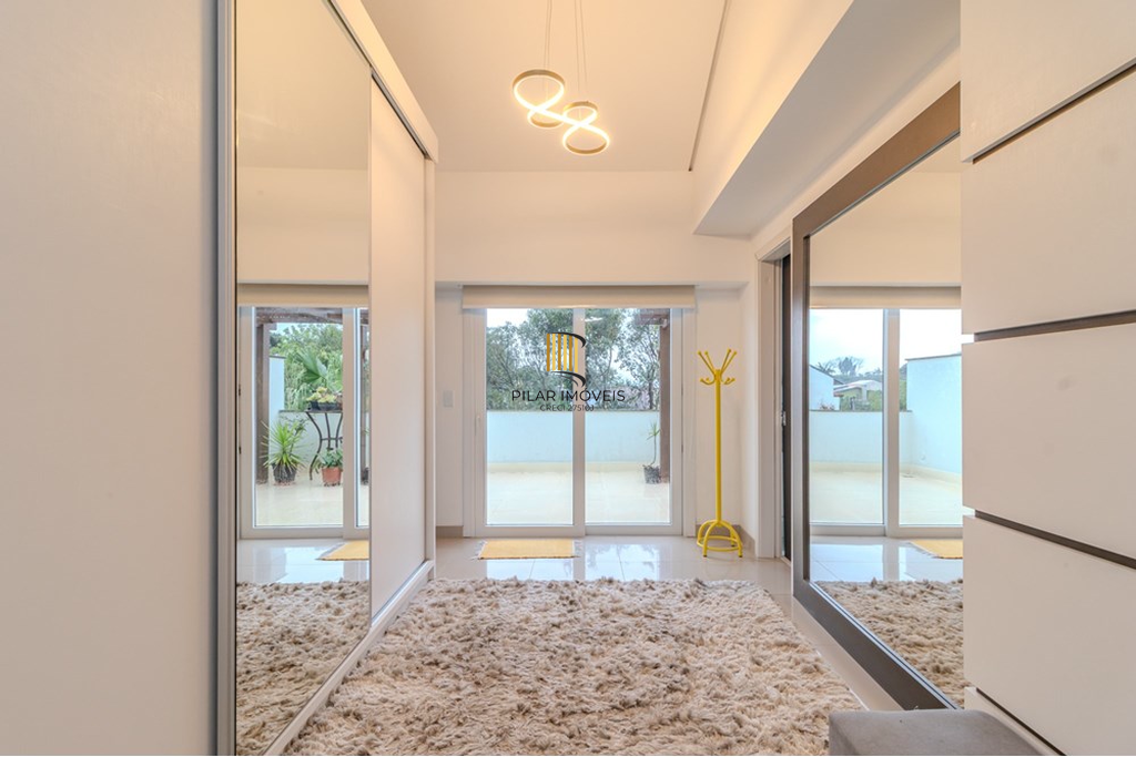 Casa de Condomínio 4 dormitórios no bairro Tristeza