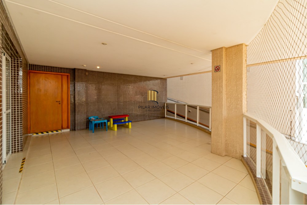 Apartamento 2 dormitórios no bairro Três Figueiras