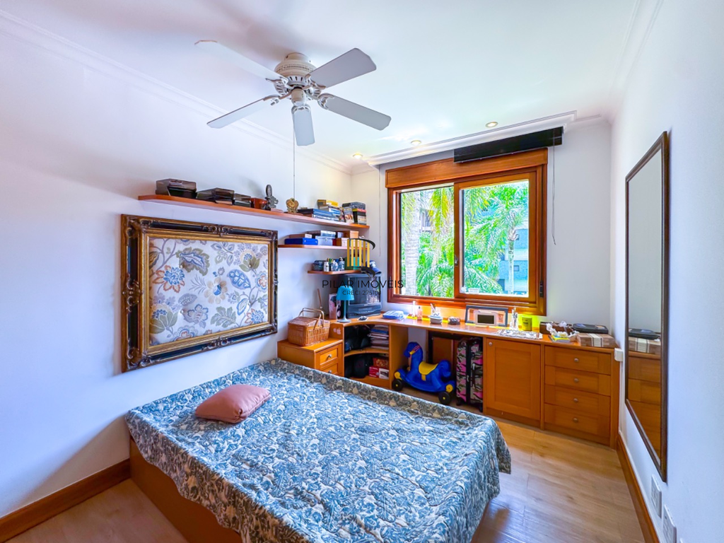 Apartamento 4 dormitórios no bairro Bela Vista