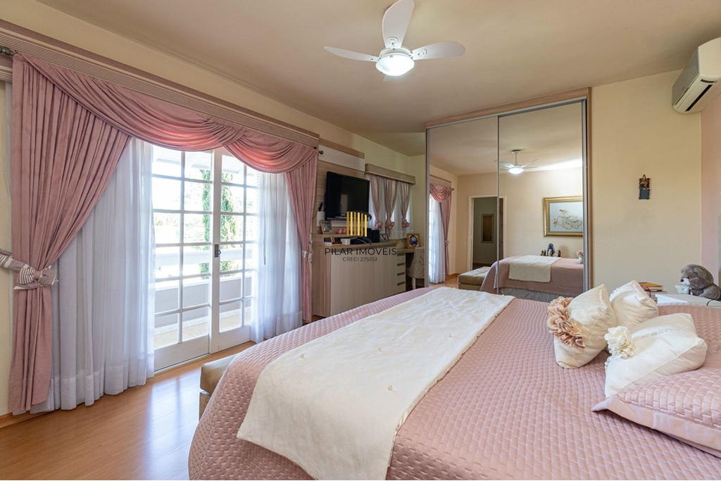 Casa 4 dormitórios no bairro Marechal Rondon