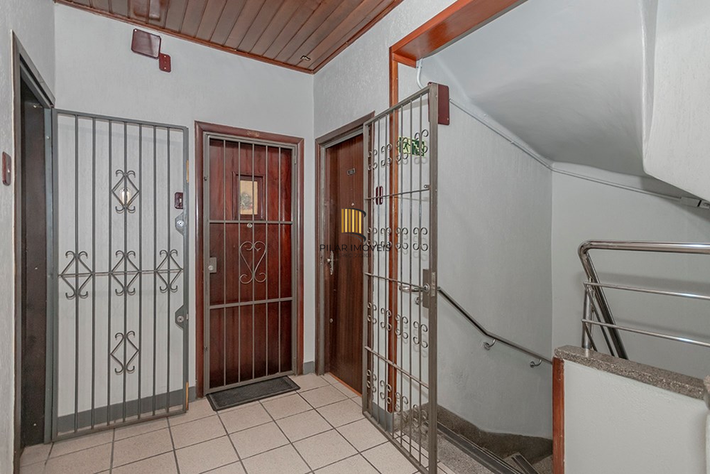 Apartamento 2 dormitórios no bairro Glória