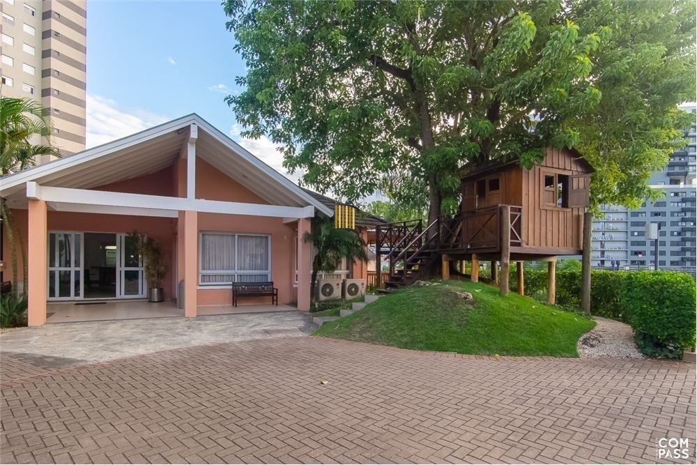 Casa de Condomínio 3 dormitórios no bairro Jardim Carvalho