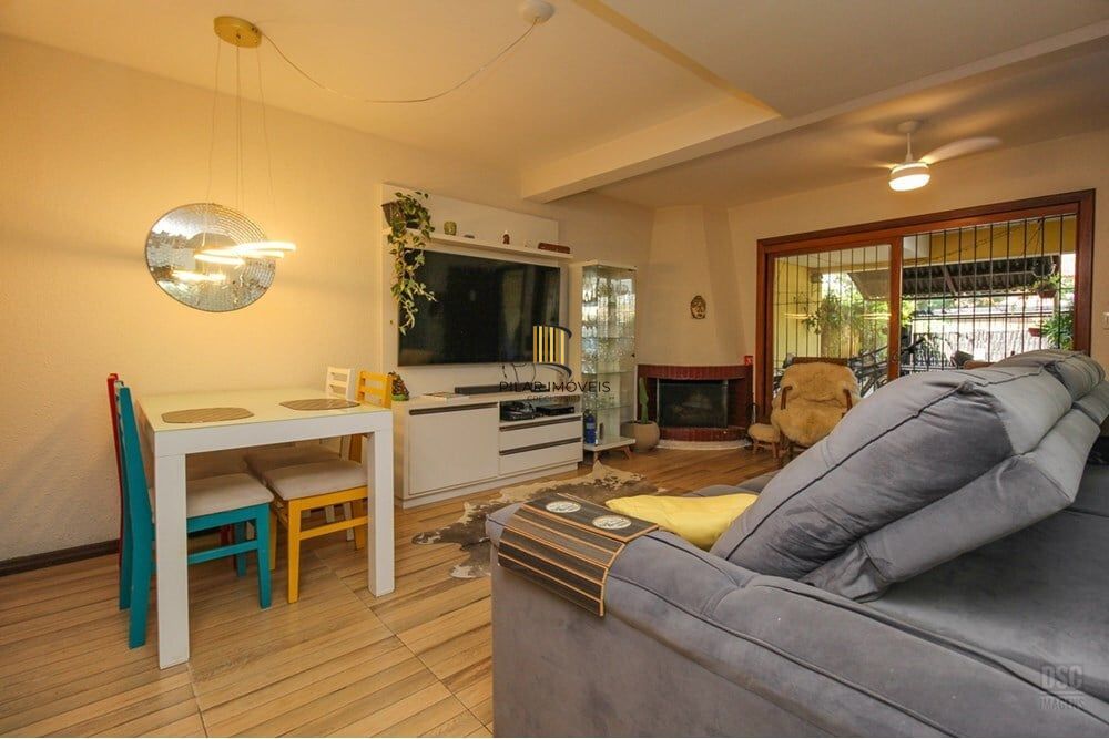 Casa 3 dormitórios no bairro Espírito Santo