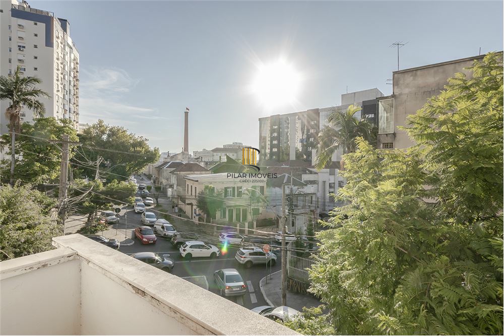 Casa 4 dormitórios no bairro Moinhos de Vento