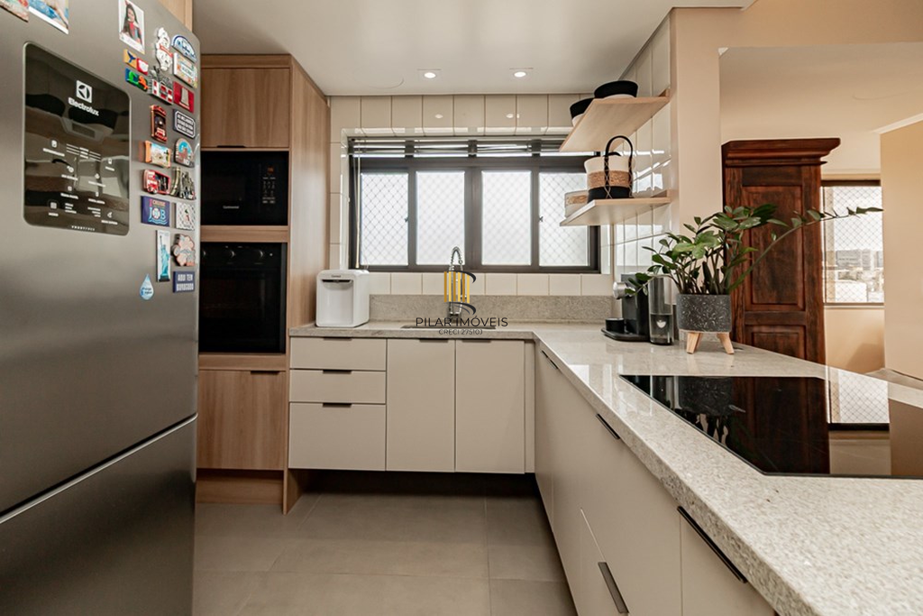 Apartamento 3 dormitórios no bairro Menino Deus