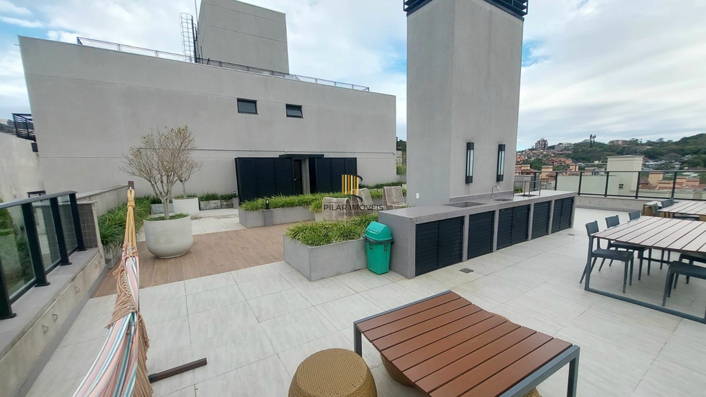 Apartamento 3 dormitórios no bairro Menino Deus