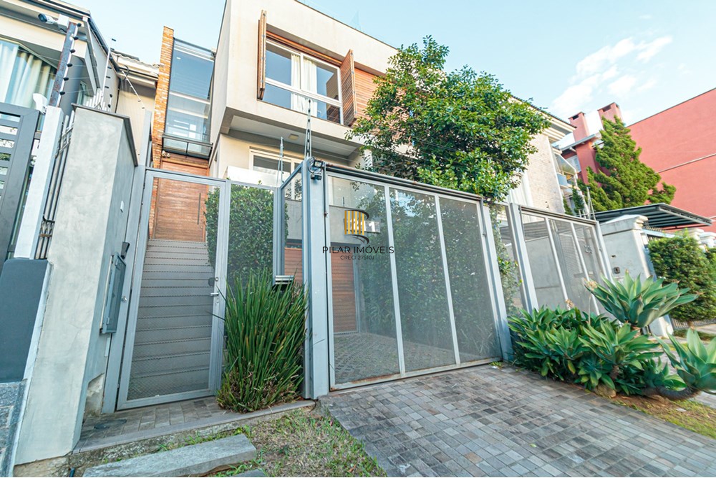 Casa 4 dormitórios no bairro Chácara das Pedras