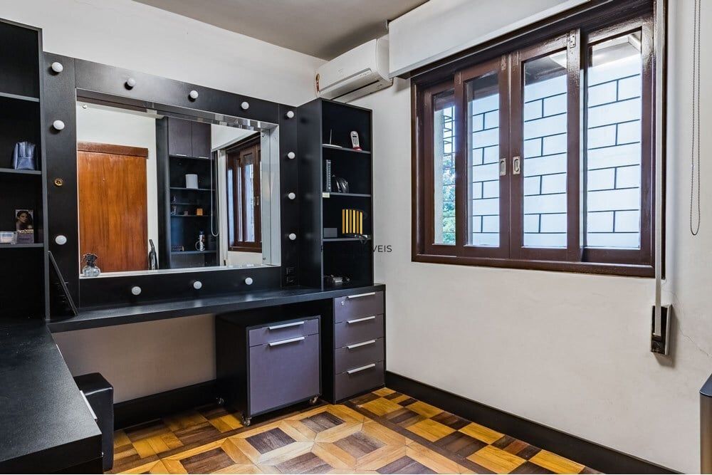 Casa 3 dormitórios no bairro Vila Ipiranga