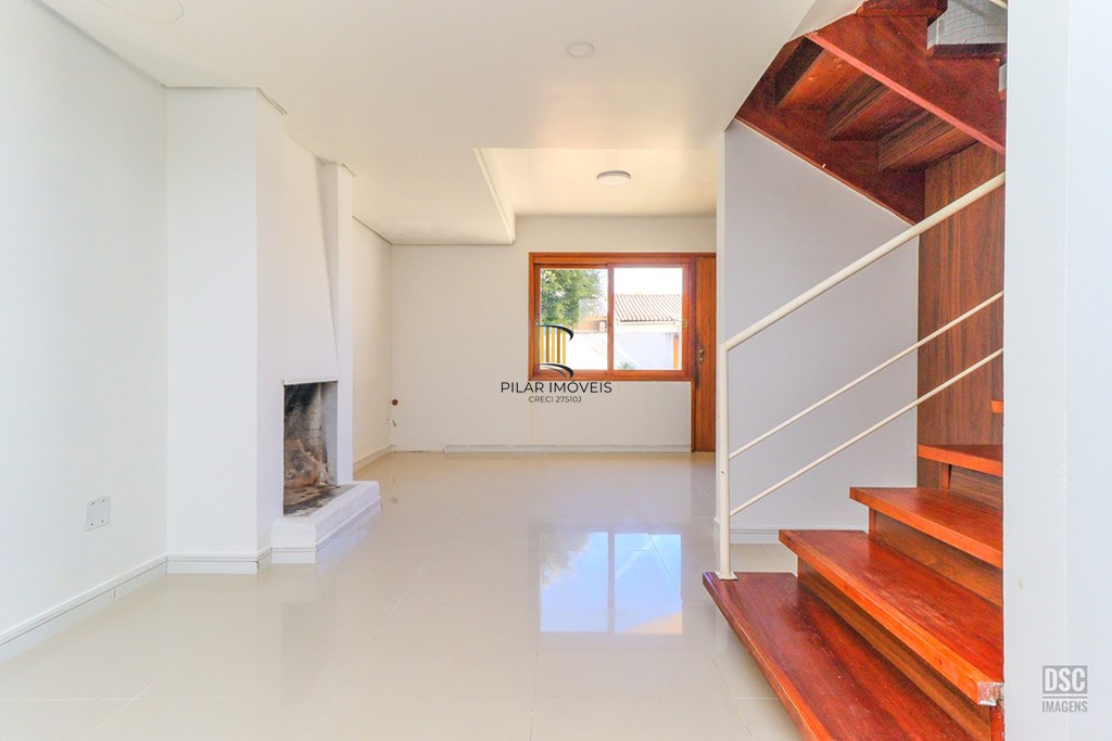 Casa de Condomínio 3 dormitórios no bairro Serraria