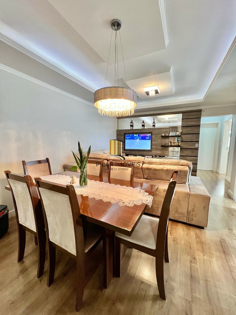 Apartamento 2 dormitórios no bairro Centro