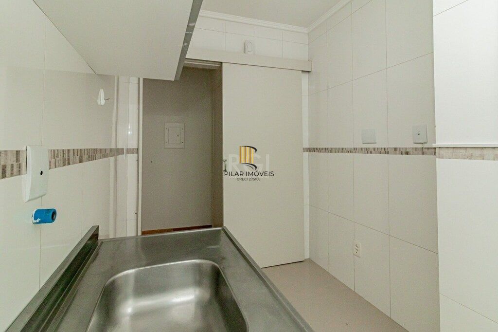 Apartamento 2 dormitórios no bairro Vila Ipiranga