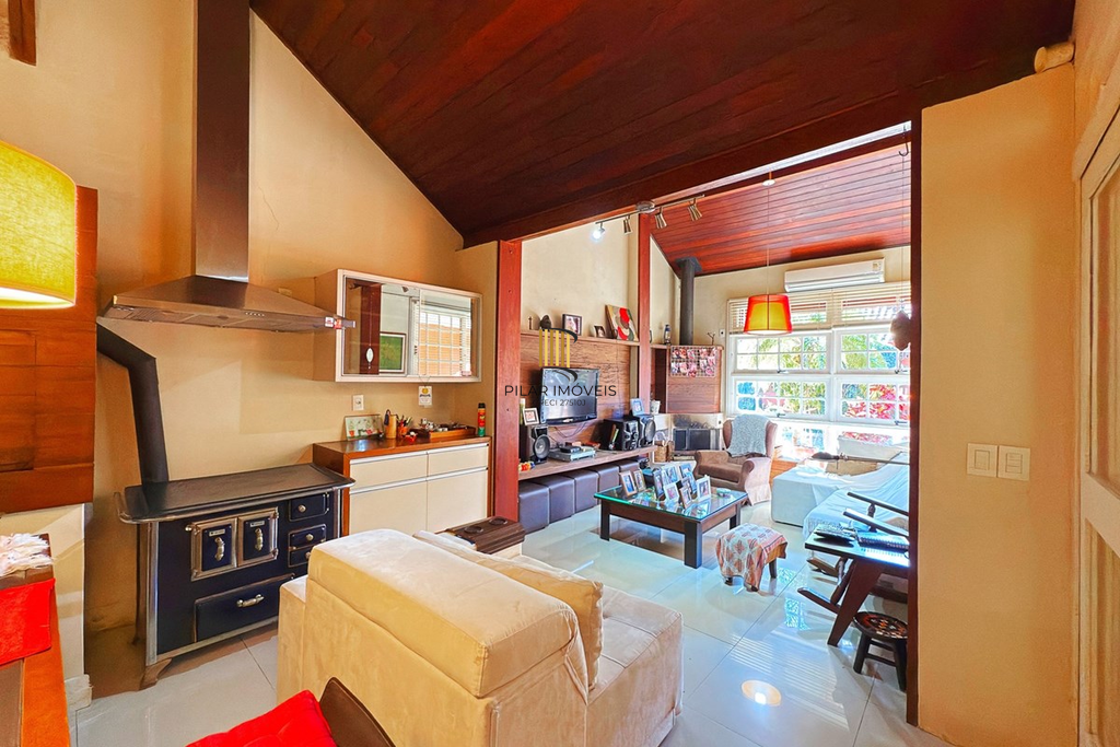 Casa de Condomínio 3 dormitórios no bairro Ipanema