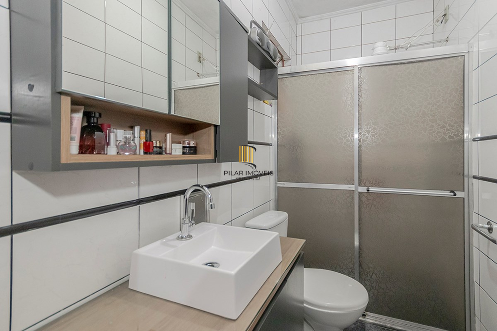 Casa 4 dormitórios no bairro Vila Nova