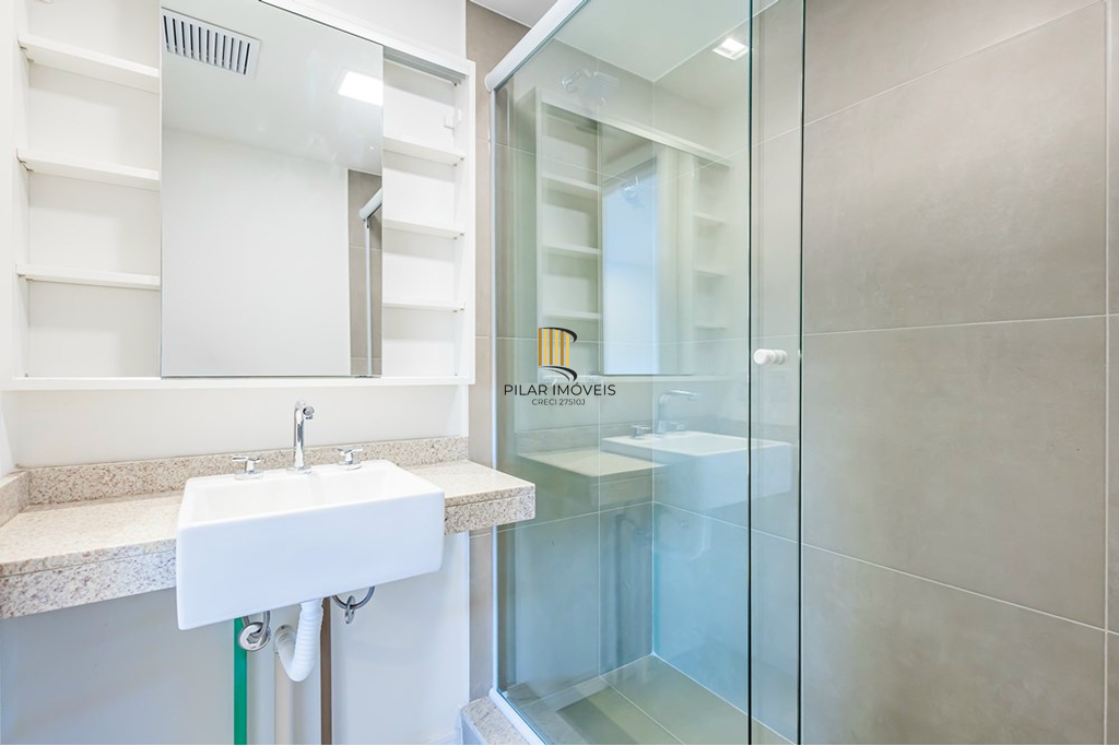 Apartamento 2 dormitórios no bairro Passo da Areia