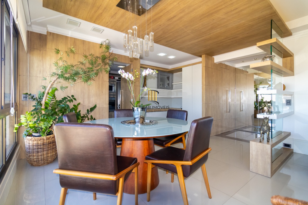 Apartamento 3 dormitórios no bairro Petrópolis