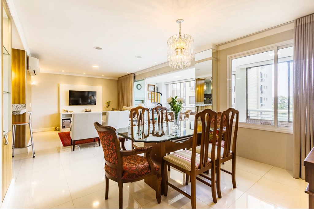 Apartamento 3 dormitórios no bairro Menino Deus