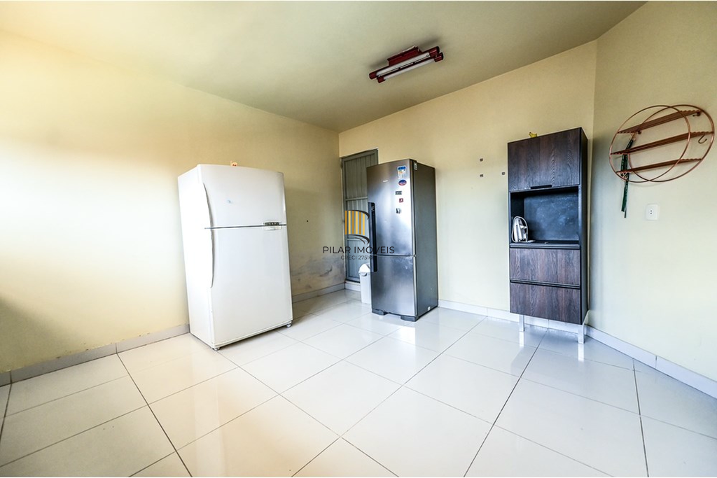 Casa 4 dormitórios no bairro Ipanema