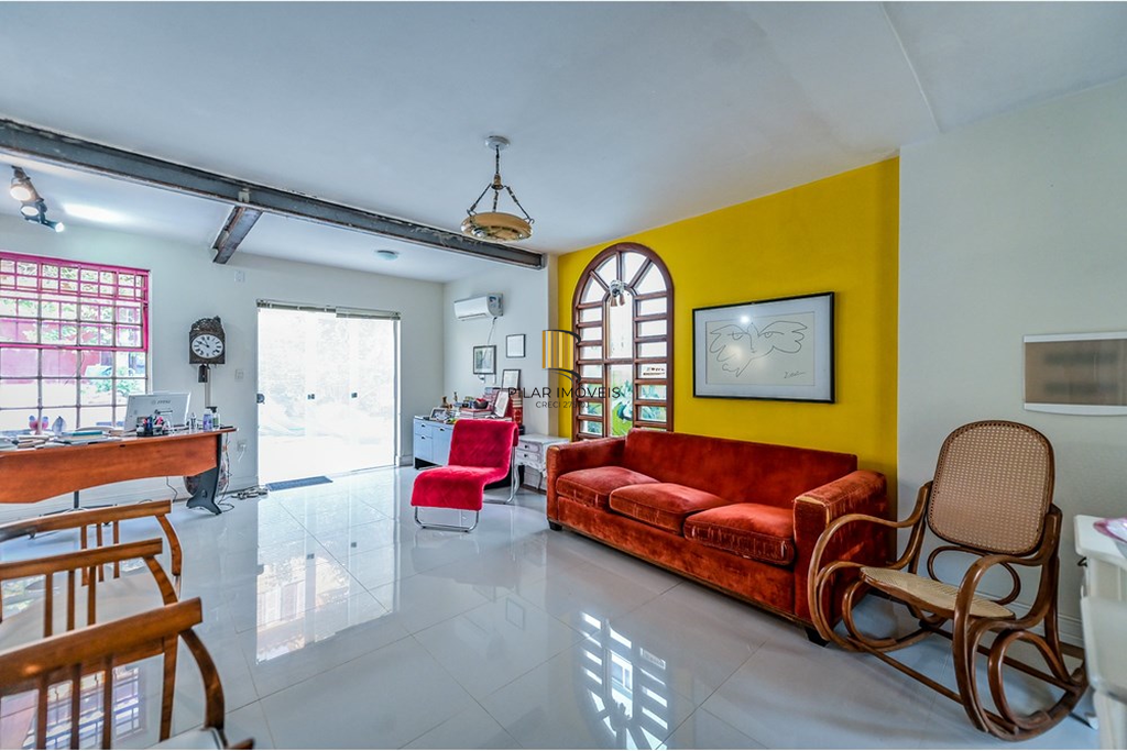 Casa de Condomínio 4 dormitórios no bairro Santa Tereza