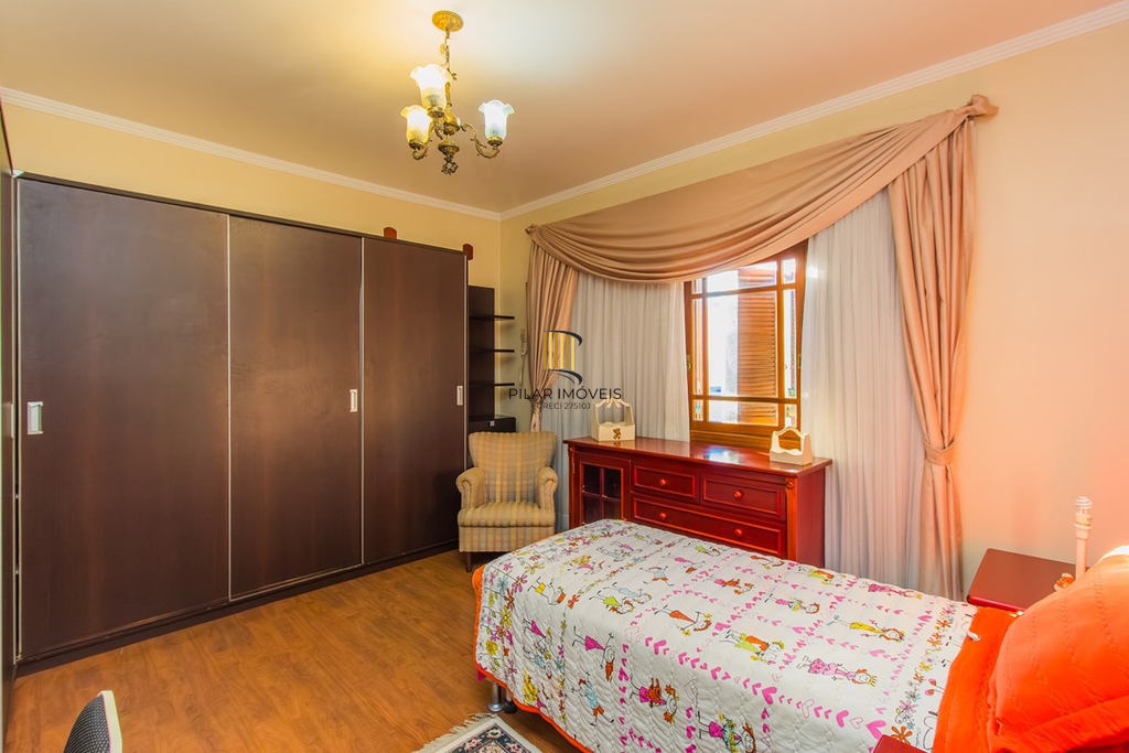 Casa 4 dormitórios no bairro Estância Velha