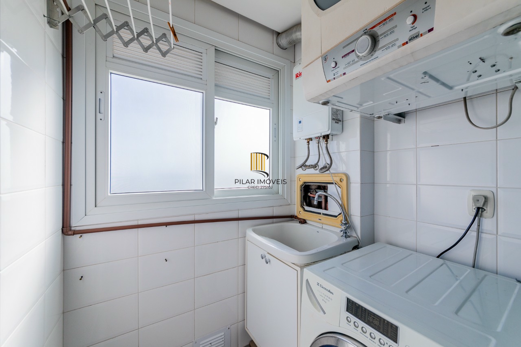 Apartamento 2 dormitórios no bairro Passo da Areia