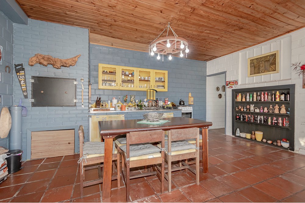 Casa 3 dormitórios no bairro Jardim do Salso