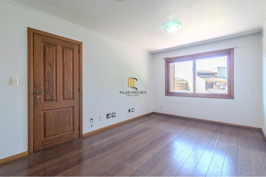 Casa 3 dormitórios no bairro Chácara das Pedras