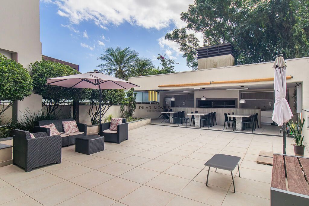 Apartamento 2 dormitórios no bairro Azenha