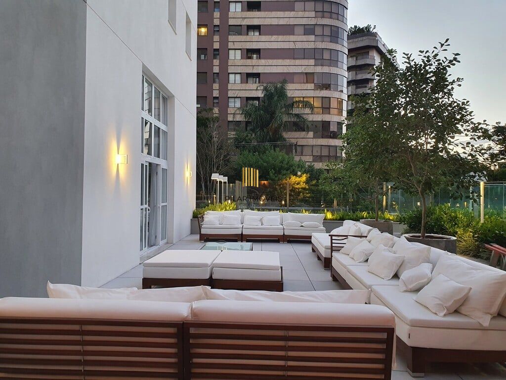 Apartamento 4 dormitórios no bairro Bela Vista