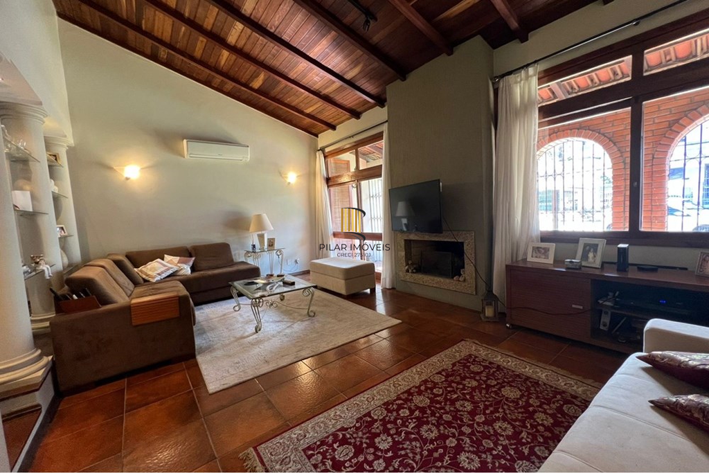 Casa 3 dormitórios no bairro Santana