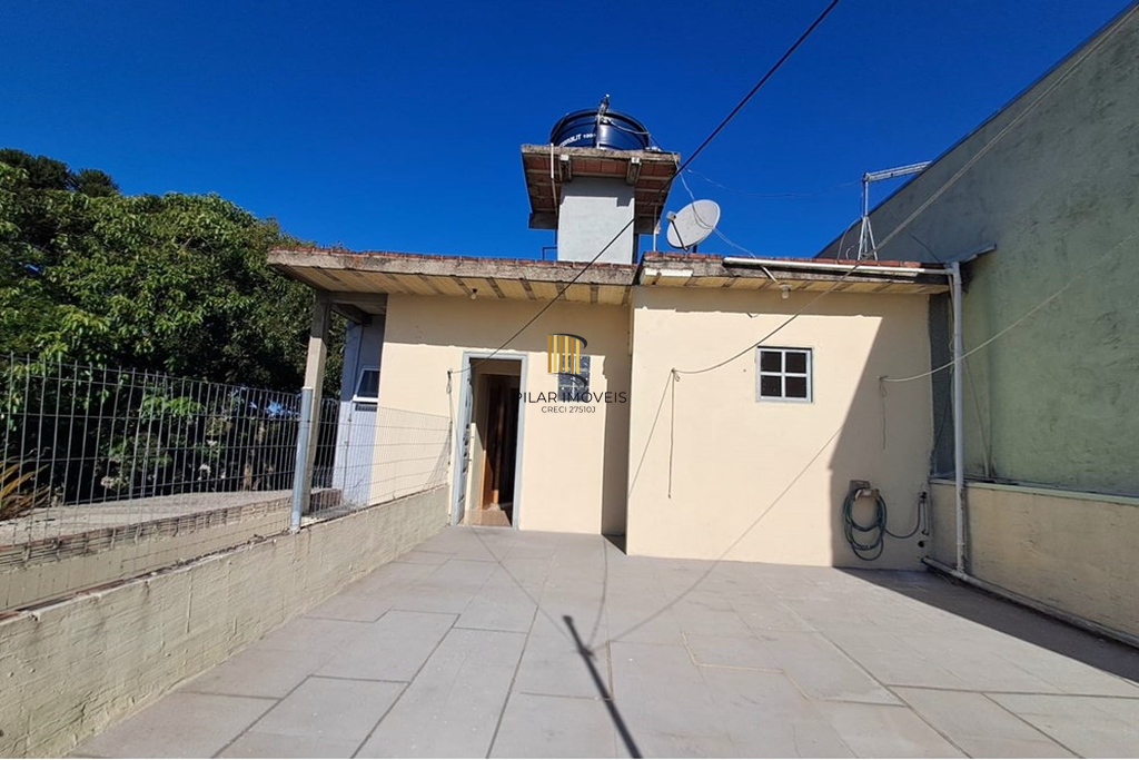 Casa 2 dormitórios no bairro Jardim Algarve