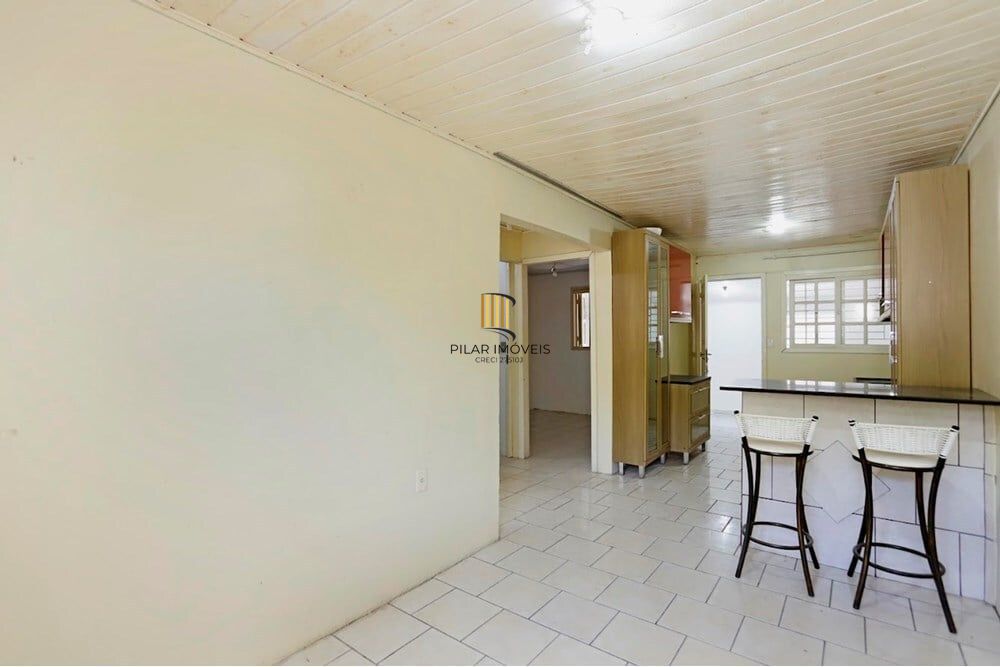 Casa 2 dormitórios no bairro Jardim Algarve