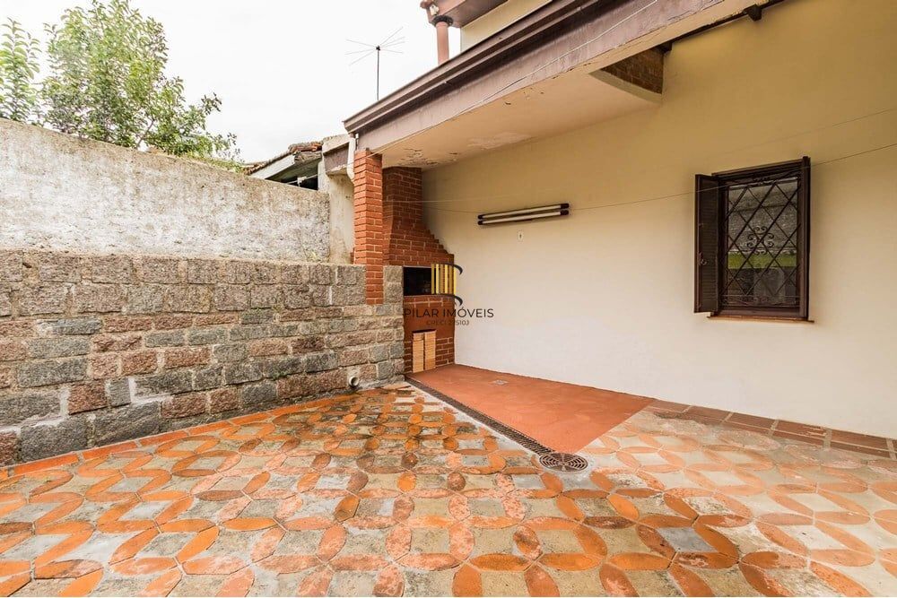 Casa 3 dormitórios no bairro Vila Ipiranga