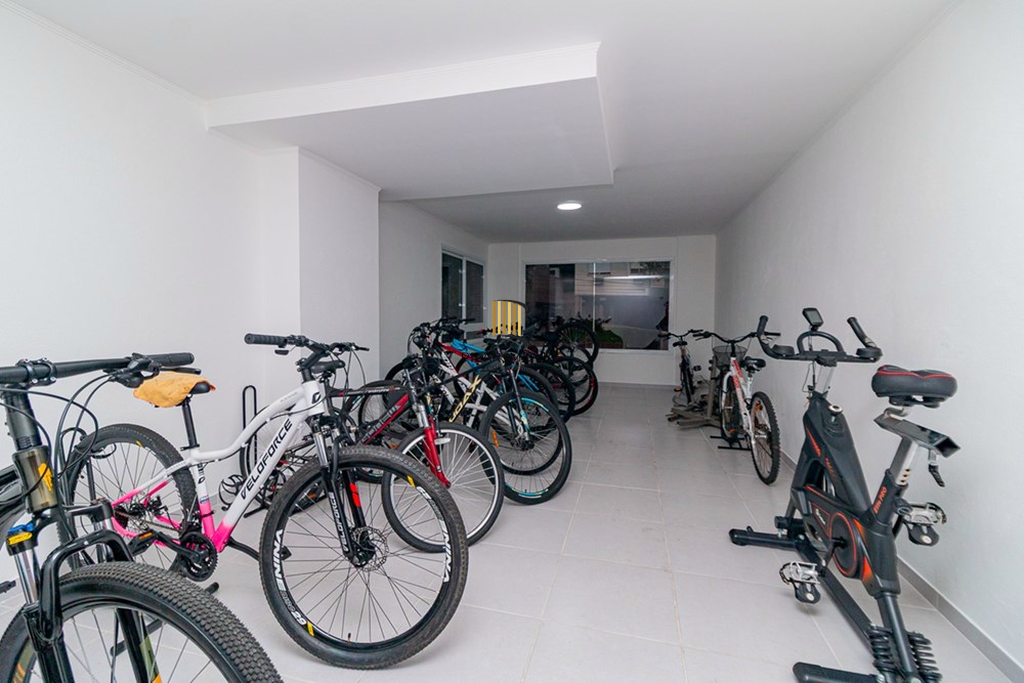 Apartamento 2 dormitórios no bairro Azenha