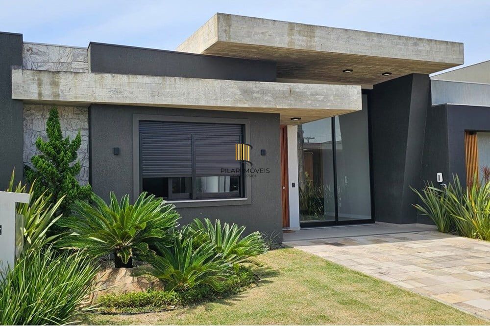 Casa de Condomínio 4 dormitórios no bairro Centro