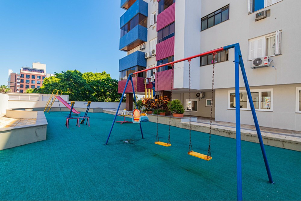 Apartamento 3 dormitórios no bairro Menino Deus