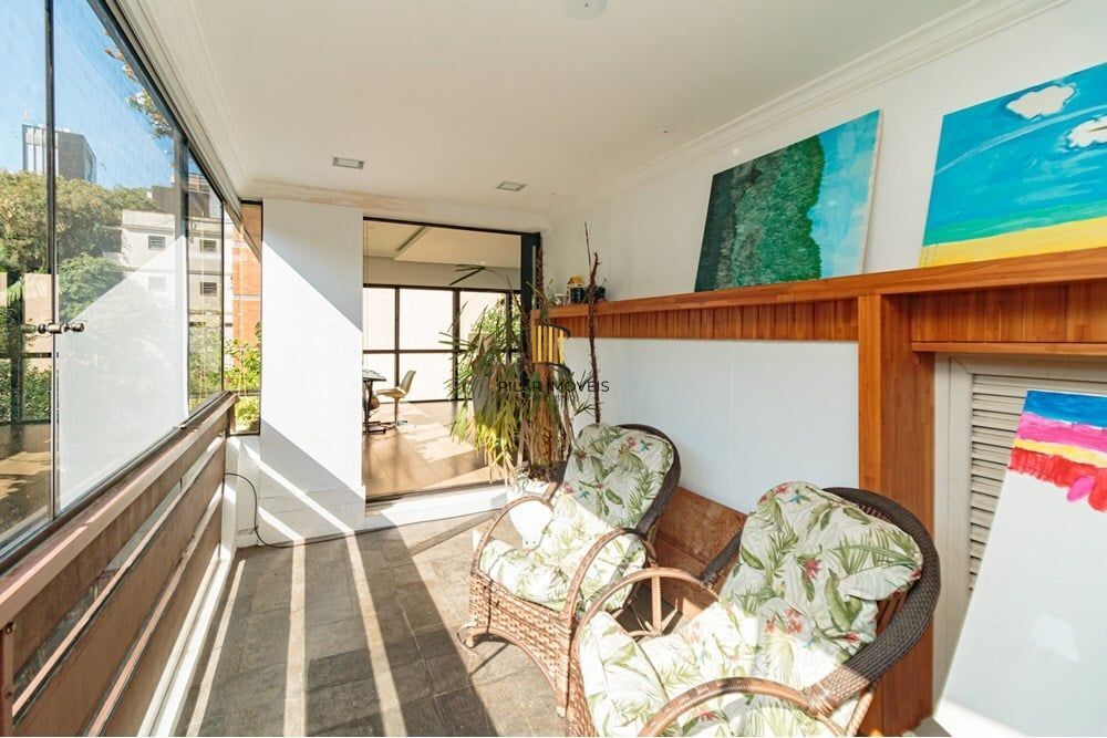 Apartamento 4 dormitórios no bairro Floresta