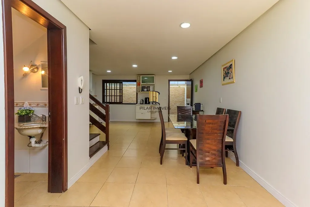 Casa 3 dormitórios no bairro Sarandi