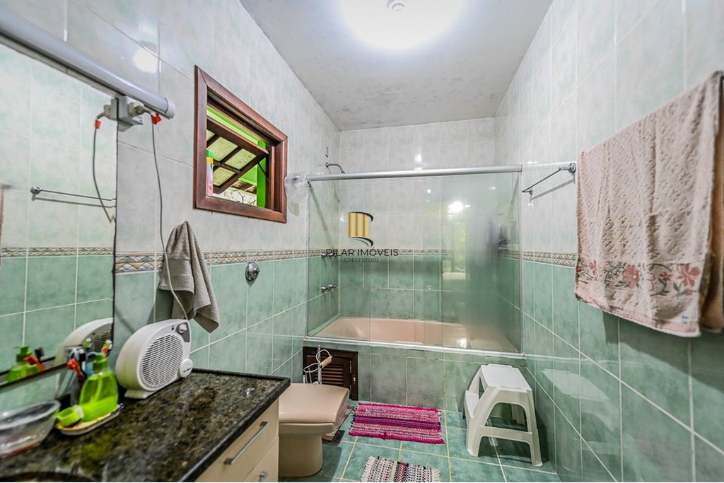 Casa 4 dormitórios no bairro Cascata