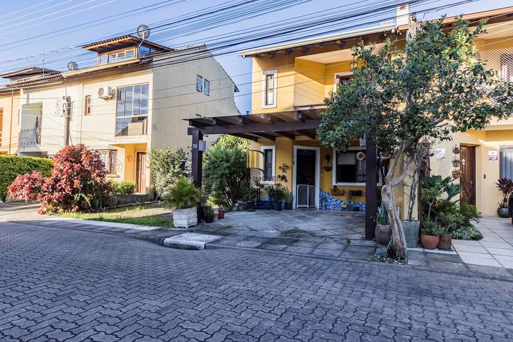 Casa de Condomínio 2 dormitórios no bairro Hípica