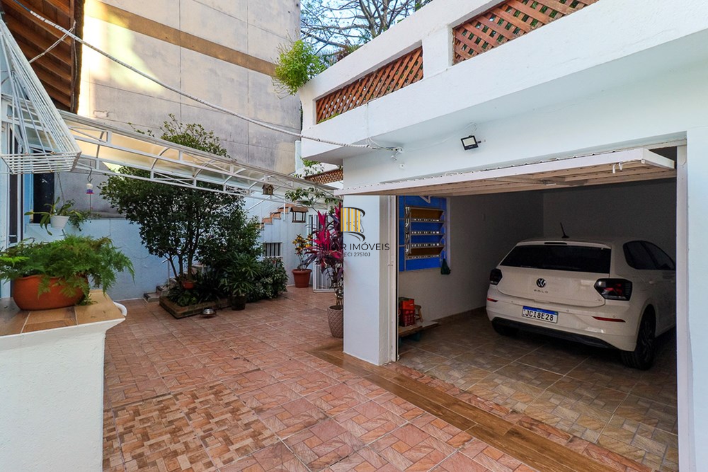 Casa 4 dormitórios no bairro Passo da Areia