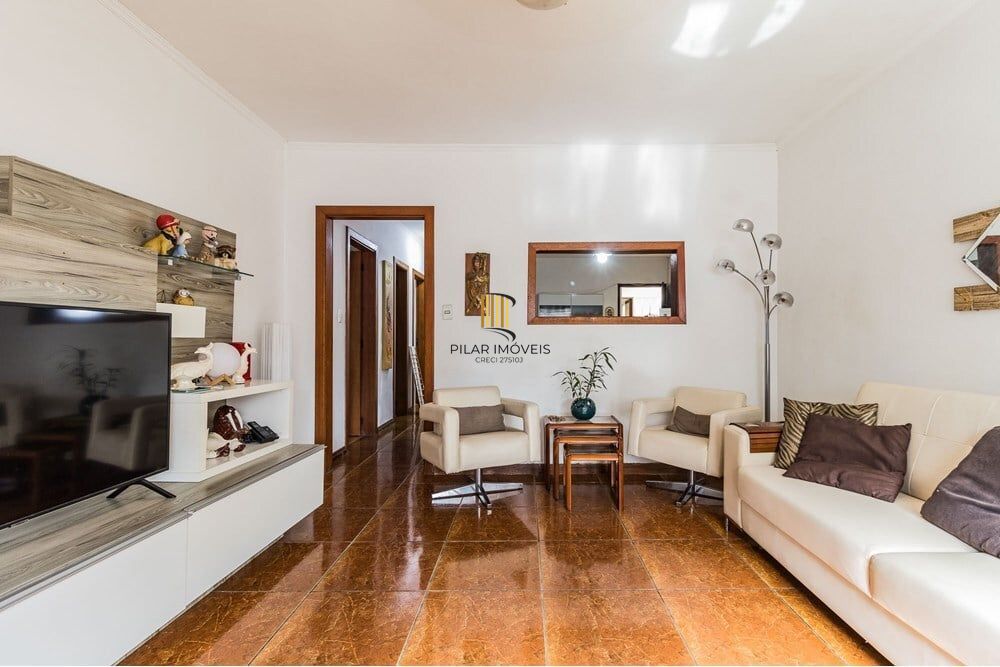 Casa 3 dormitórios no bairro São Sebastião